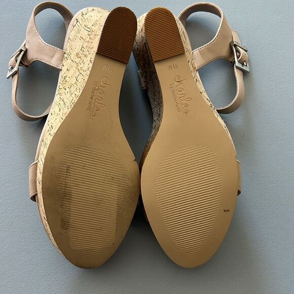 Charles by Charles David Cork Wedge Sandals Size 11M - Picture 8 of 11